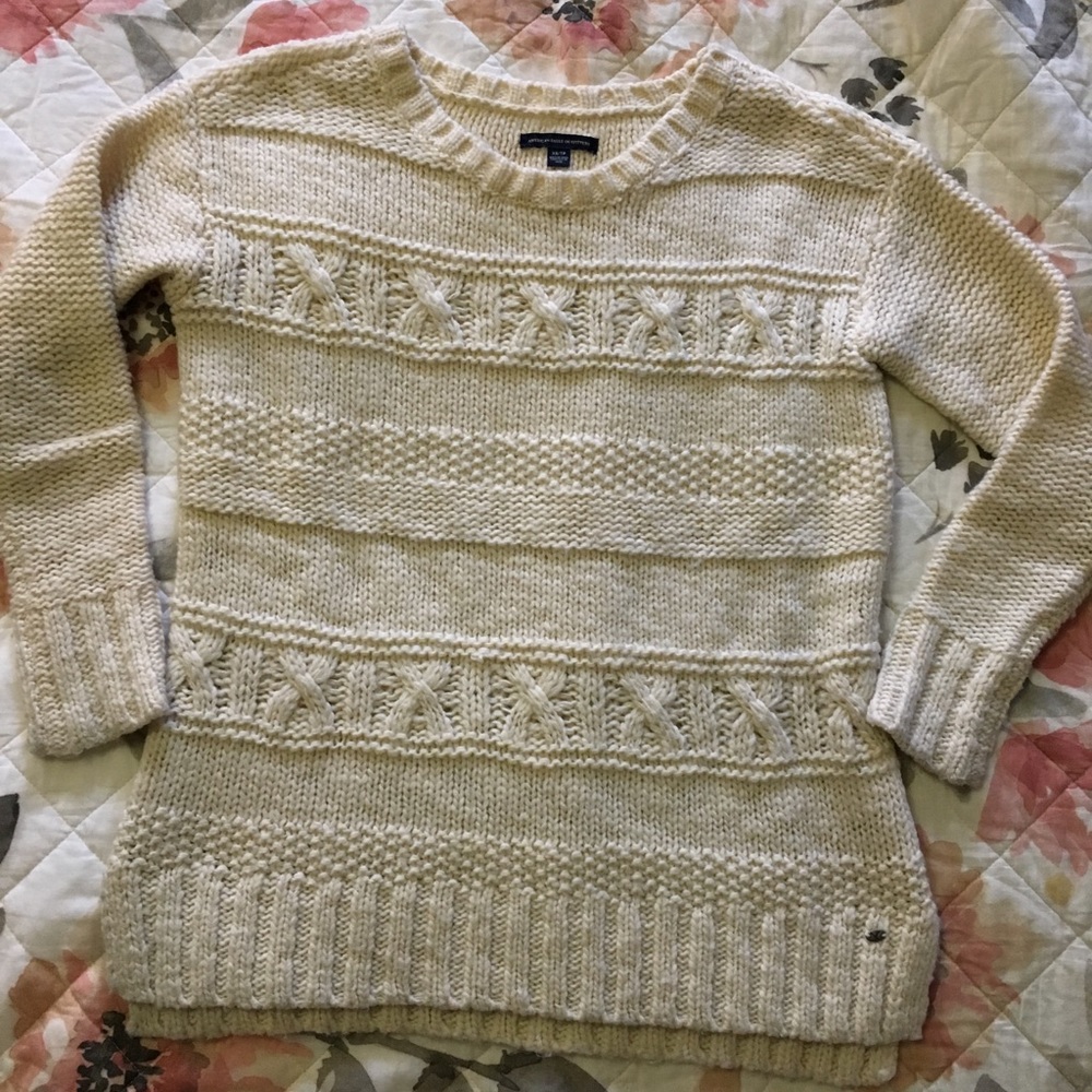 American Eagle Sweater